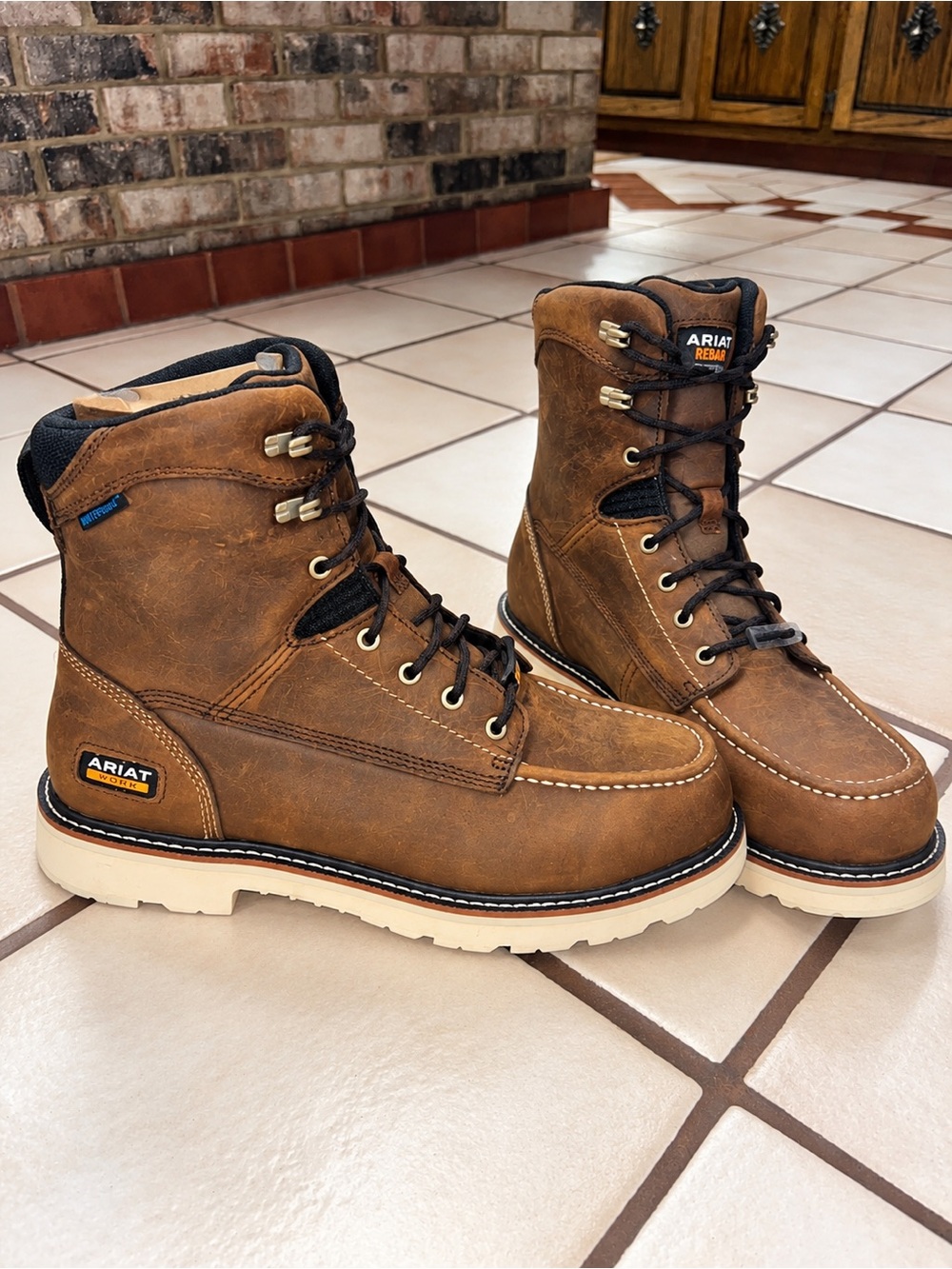 Ariat Brown Leather Men’s Work Boots size 10 Wide